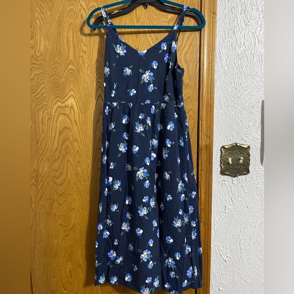 Old Navy, navy dress with flowers
